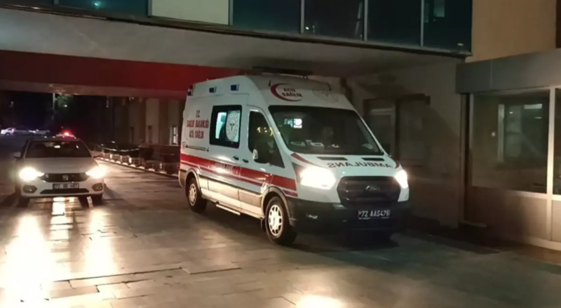 18 yaşlı oğlan dava etdiyi atasını güllələyib