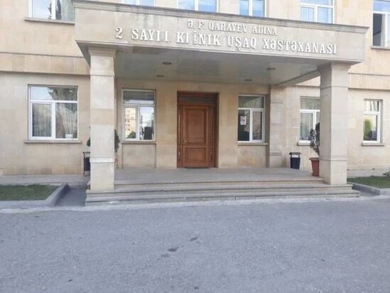 Əməkdar artist uşaq xəstəxanasından şikayətləndi: "Soyuqdan tir-tir əsirik" - FOTO