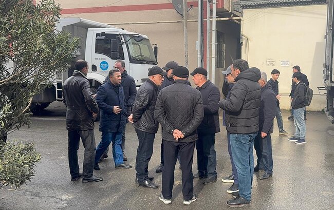 Keşlədə tamamilə sökülən evin - Fotoları