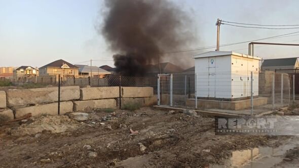 Sumqayıtda "Azərişıq" ASC-nin yarımstansiyasının yaxınlığında yanğın olub - FOTO
