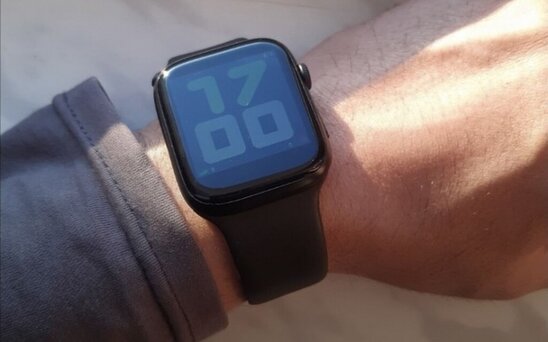 Bugünkü imtahanda bir nəfərdə "ağıllı" saat aşkarlanıb