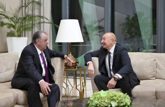 İlham Əliyev Emoməli Rəhmon ilə görüşüb
