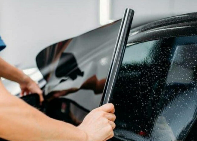 Yeni qaydadan sonra avtomobil plyonkaları BAHALAŞDI - VİDEO