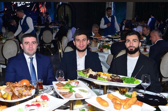 Qurban Qurbanovun qızının toyudur - Video