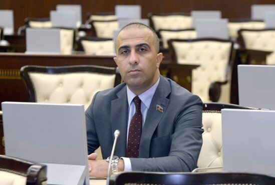 "Yeni təyin olunan gənc hakimlərin cəmiyyətə töhfə verəcəklərinə dərin inam var" - DEPUTAT