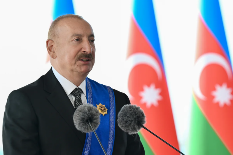 Azərbaycan və Qırğızıstan prezidentləri mətbuata bəyanatlarla çıxış ediblər - FOTO