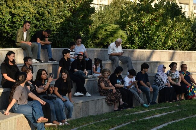 Paytaxtda yenə axşam konsertləri təşkil edildi - Fotolar