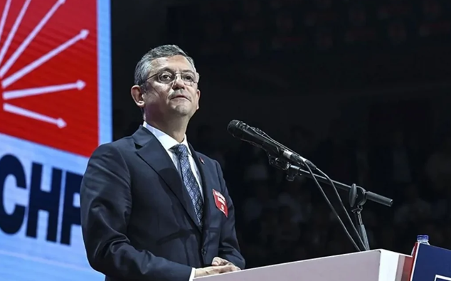 Özgür Özel CHP-nin qrup rəhbəri oldu