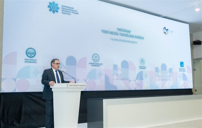 "MEDİAlab" layihəsi çərçivəsində ali təhsil müəssisələrinin tələbələri üçün infosessiya keçirilib