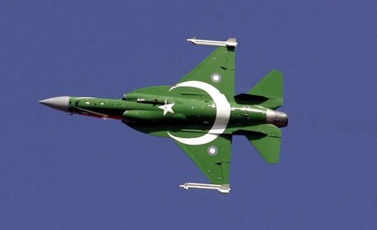 Azərbaycan Pakistandan bombardmançı təyyarə alır - FOTO + VİDEO