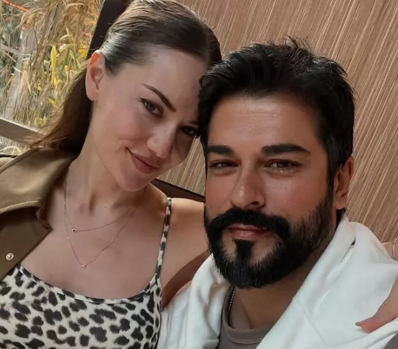 Burak və Fahriyedən romantik paylaşım!