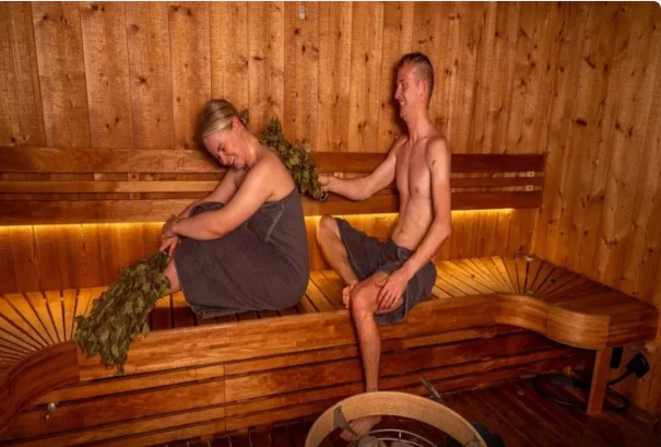 Buxar hamamı üçün olan süpürgələrin növlərinə görə faydaları