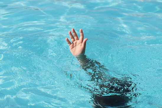 Masazırda beş yaşlı uşaq hovuzda boğuldu