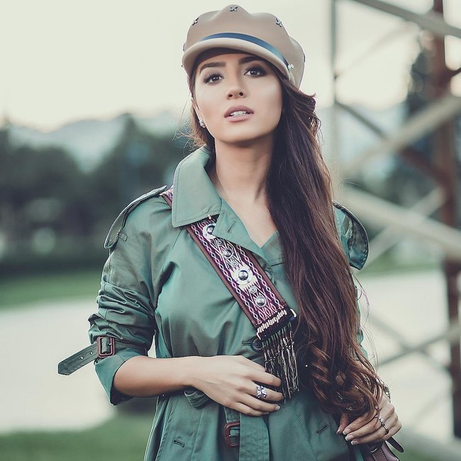 Kəmalə Piriyeva gözəlliyi ilə göz oxşadı - FOTOLAR