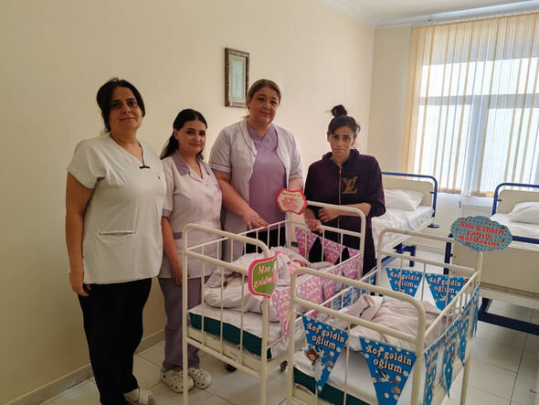 24 dekabrda doğulan əkizlərə İlham və Mehriban adları verildi - FOTO