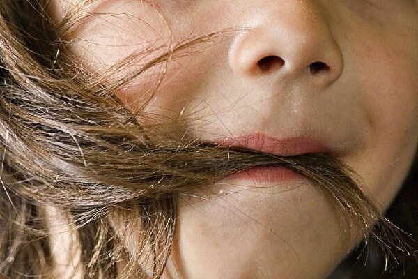 Saç "yeyən" uşaqlar - Onları necə çəkindirməli?