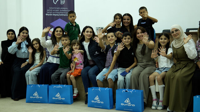 "Avrora Qrup" məktəbliləri belə sevindirdi - VİDEO