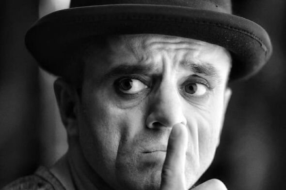 Dünyanı nərdivanla gəzən azərbaycanlı – "Ginnes məni ölkəmə tanıtdı"