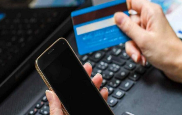 Tapdığı bank kartı ilə onlayn alış-veriş edən şəxs saxlanıldı