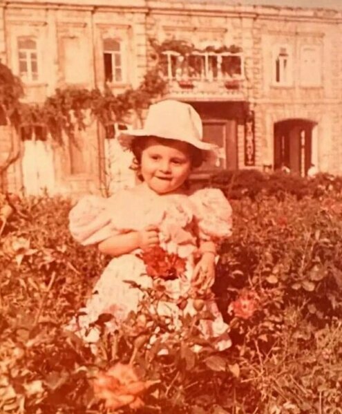 Aybəniz Haşımova Aynişana: "Bilsəydim, səni dünyaya gətirməzdim..."