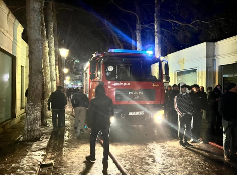 Xırdalanda baş verən güclü yanğına görə 45 nəfər təxliyə edildi