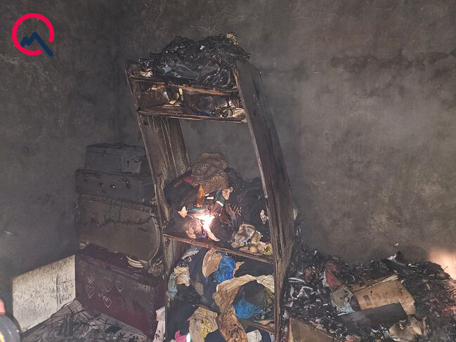 Ağdamda ev yandı - Nənə və nəvəsi ağır yaralandı