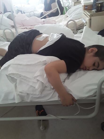 Yeddi yaşlı İslam kəskin leykozdan əziyyət çəkir - FOTO