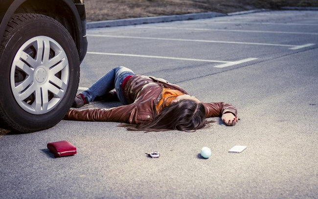 Ağdaşda iki bacını maşın vurub öldürdü