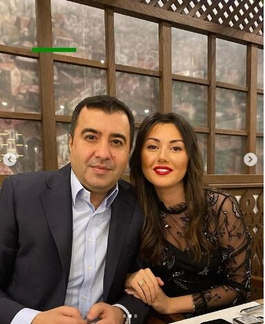 Safura 3 övladı və həyat yoldaşı ilə - FOTOLAR