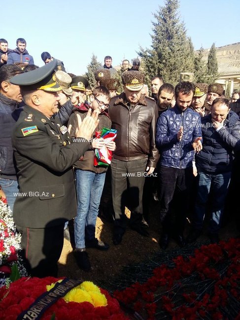 Bədbəxt hadisə nəticəsində həlak olan hərbçimizin həyat yoldaşı və övladlarının fəryadı FOTOLARDA