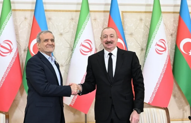 Məsud Pezeşkian İlham Əliyevə zəng edib