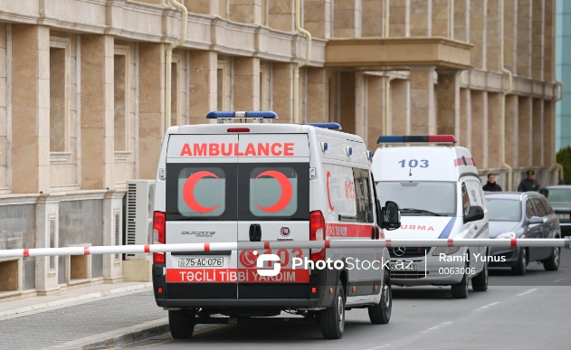 Bakıda qəfil halı pisləşən gənc qız yolda öldü