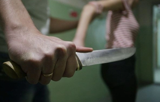 Kirayə qaldığı evin sahibəsi ilə sevgili oldu, ayrılanda qadını bıçaqlayıb küçəyə atdı - Goranboydakı cinayətin TƏFƏRRÜATI