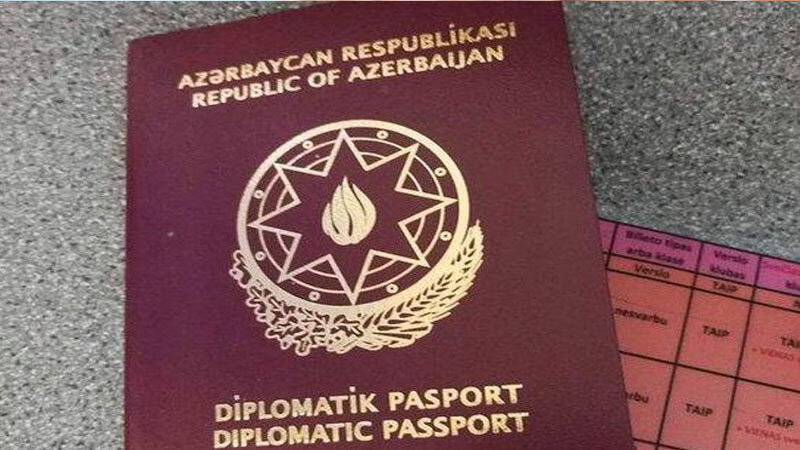 Bu şəxslərə diplomatik pasport verilə bilər