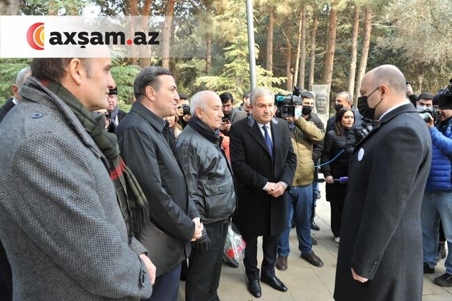 Əlibaba Məmmədovu son mənzilə yola saldılar - FOTOLAR