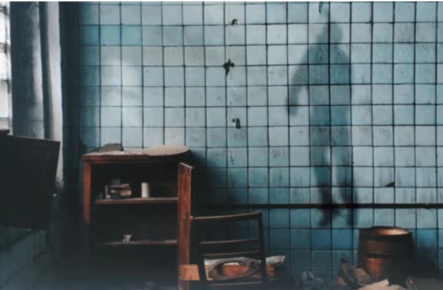 Ailəsinə dəhşət yaşatdı: Meyiti hamamda asılı vəziyyətdə tapıldı