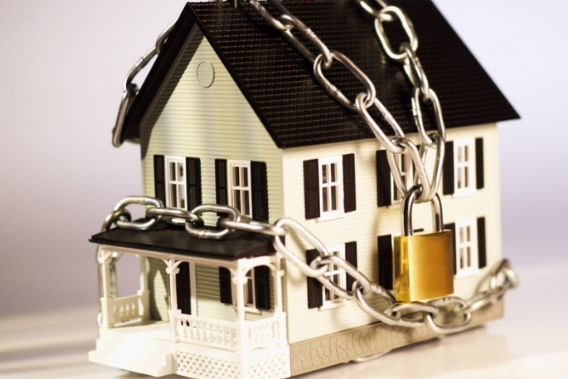 Cinayət yolu ilə əldə edilən əmlakı leqallaşdıran şəxsləri hansı cəzalar gözləyir? - AÇIQLAMA