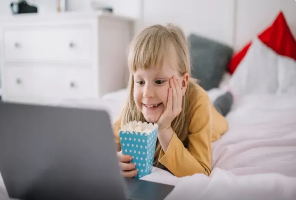 Uşaqlarınızın izləməyi üçün ən yaxşı cizgi filmləri