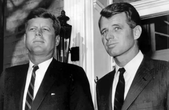 Ən sirli cinayətlərdən birinin üstü açılır: Kennedinin qardaşının qətlinə dair sənədlər dərc edildi