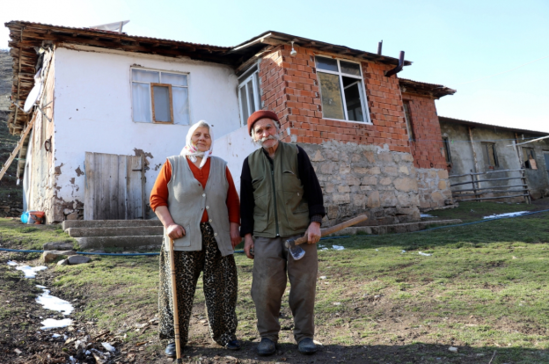 Bu cütlük 55 il kimsəsiz obada yaşayır - VİDEO