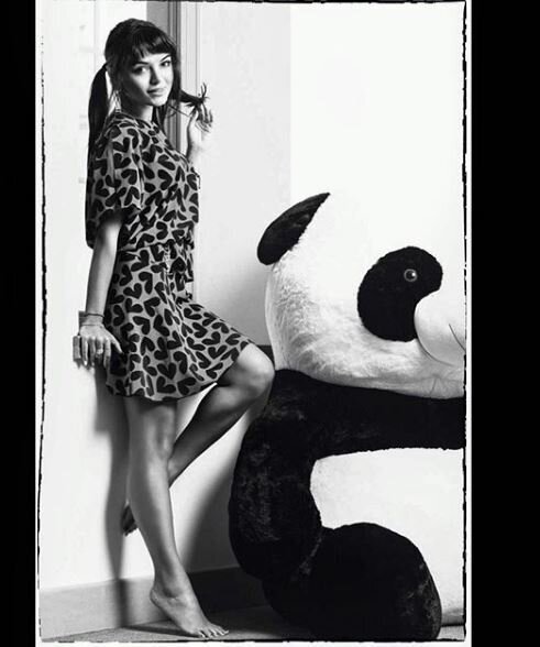 Nərgiz Paşayevanın qızı Ülviyyə Mahmudovadan YENİ FOTOLAR