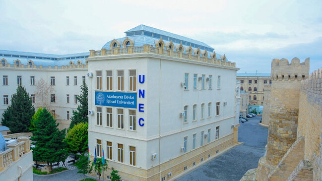 İqtisad Universitetində 48 min manatlıq "Məzun günü"