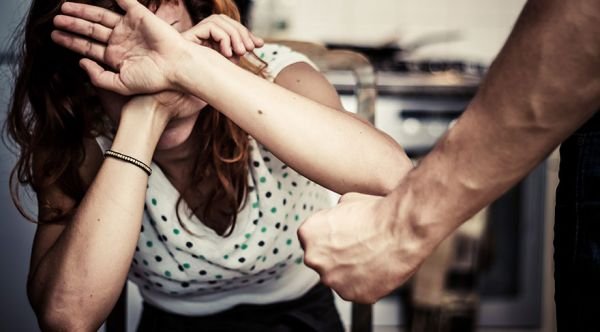 Ər, qaynana, qaynata və qayın birləşib gəlini döyüb öldürdülər