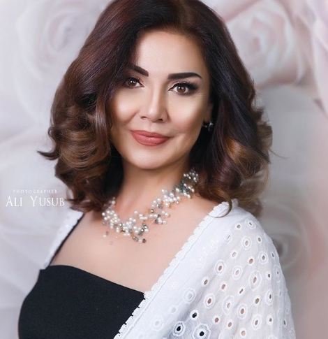 Əməkdar artist dəniz qırağında - FOTOLAR