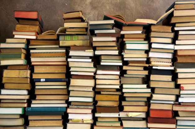 Dünyada ən çox satılan 10 KİTAB - SİYAHI