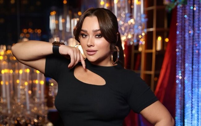 İynə ilə arıqladığını etiraf etdi