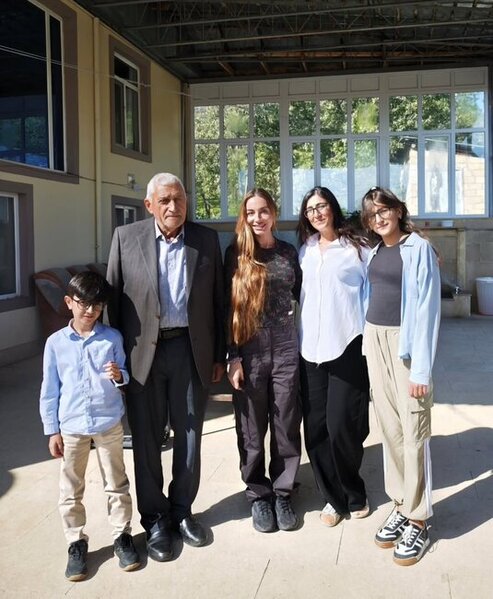 Arzu Əliyeva şamaxılı ailənin qonağı oldu - Fotolar