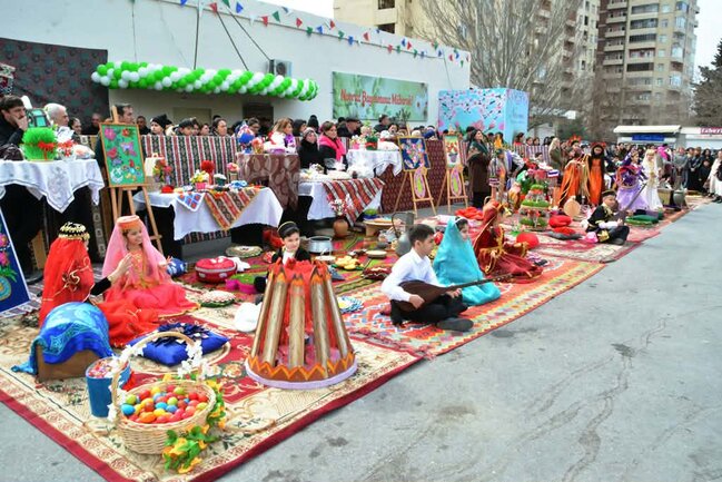 Paytaxtın Abad məhəllələrində Novruz şənlikləri keçirilir
