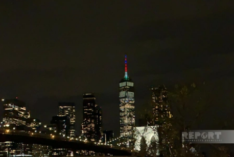 Nyu-York göydələnləri Azərbaycan bayrağı ilə işıqlandırıldı (FOTO)