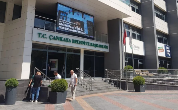 Ankarada əməliyyat: Çox sayda bələdiyyə işçisi saxlanıldı, sədrin həbsinə order verildi